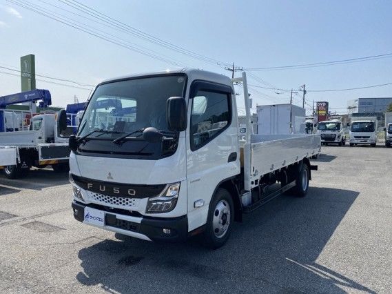 2026 Mitsubishi Fuso Canter - photo 1 2026 Mitsubishi Fuso Canter White Truck for sale, Japanese used car export | GULJI TRADERS