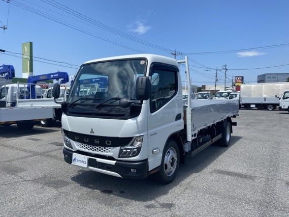 2026 Mitsubishi Fuso Canter - photo 1 2026 Mitsubishi Fuso Canter White Truck for sale, Japanese used car export | GULJI TRADERS