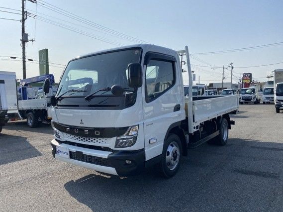 2026 Mitsubishi Fuso Canter - photo 1 2026 Mitsubishi Fuso Canter White Truck for sale, Japanese used car export | GULJI TRADERS