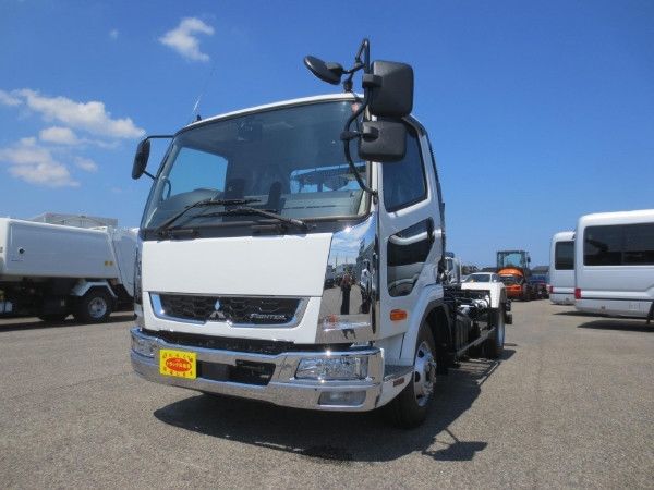 2025 Mitsubishi Fuso Fighter Truck for sale, Japanese used car export - photo 1 of 20 | GULJI TRADERS