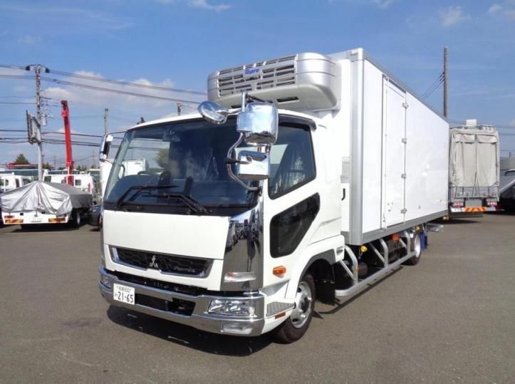 2025 Mitsubishi Fuso Fighter - photo 1 2025 Mitsubishi Fuso Fighter Truck for sale, Japanese used car export - photo 1 of 21 | GULJI TRADERS