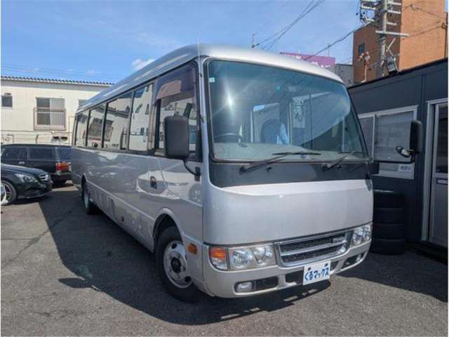 2017 Mitsubishi Fuso Rosa Truck for sale, Japanese used car export - photo 1 of 31 | GULJI TRADERS