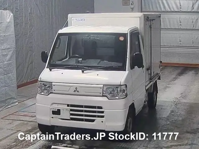 2013 Mitsubishi Minicab Truck - photo 1 2013 Mitsubishi Minicab Truck White Truck for sale, Japanese used car export | GULJI TRADERS
