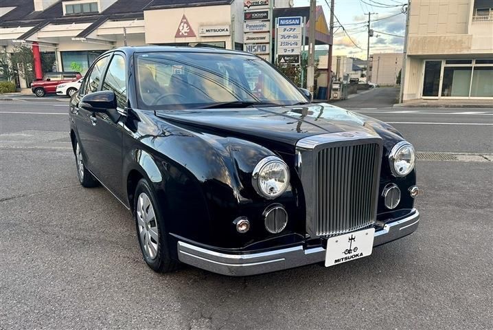 2014 Mitsuoka Ryugi 15DX - photo 1 2014 Mitsuoka Ryugi 15DX Sedan for sale, Japanese used car export - photo 1 of 30 | GULJI TRADERS