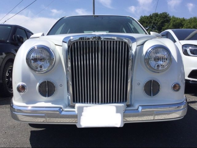 2019 Mitsuoka Ryugi 15DX - photo 1 2019 Mitsuoka Ryugi 15DX Sedan for sale, Japanese used car export - photo 1 of 8 | GULJI TRADERS