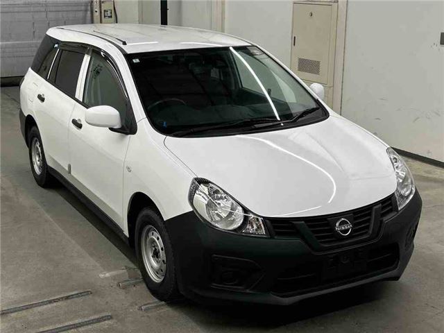 2024 Nissan AD VE Standard - photo 1 2024 Nissan AD VE Standard Sedan for sale, Japanese used car export - photo 1 of 10 | GULJI TRADERS