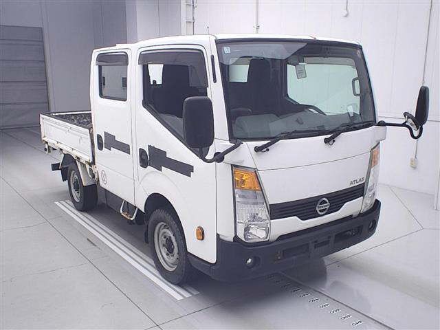 2015 Nissan Atlas 4WD - photo 1 2015 Nissan Atlas 4WD Truck for sale, Japanese used car export - photo 1 of 9 | GULJI TRADERS
