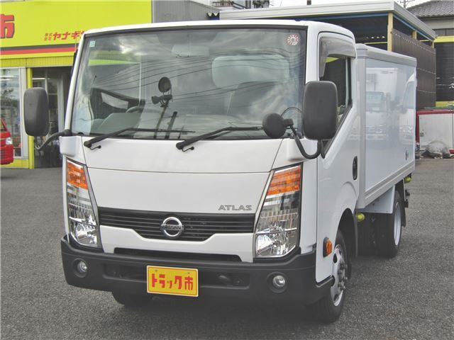 2019 Nissan Atlas Truck for sale, Japanese used car export - photo 1 of 35 | GULJI TRADERS