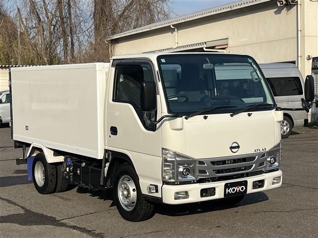 2022 Nissan Atlas Truck for sale, Japanese used car export - photo 1 of 23 | GULJI TRADERS