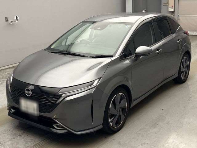 2024 Nissan Aura G - photo 1 2024 Nissan Aura G Sedan for sale, Japanese used car export - photo 1 of 14 | GULJI TRADERS