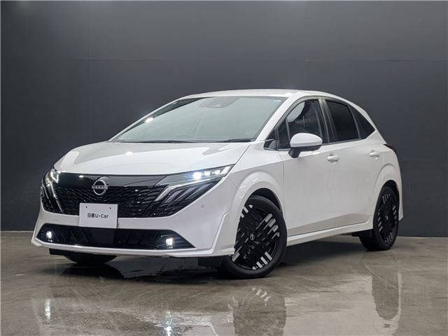 2025 Nissan Aura - photo 1 2025 Nissan Aura Sedan for sale, Japanese used car export - photo 1 of 30 | GULJI TRADERS