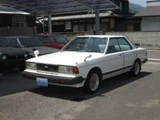 1982 Nissan Bluebird SSS-E Sedan for sale, Japanese used car export - photo 2 of 29 | GULJI TRADERS