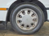 1988 Nissan Bluebird 1.8 4WD Sedan for sale, Japanese used car export - photo 37 of 64 | GULJI TRADERS