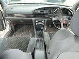 1992 Nissan Bluebird 2.0 4WD Sedan for sale, Japanese used car export - photo 34 of 67 | GULJI TRADERS