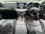 2014 Nissan Cima Hybrid VIP G Sedan for sale, Japanese used car export - photo 12 of 14 | GULJI TRADERS
