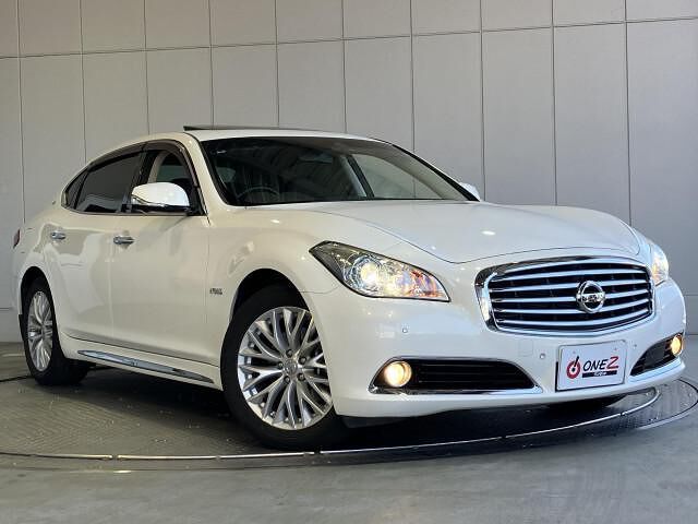 2017 Nissan Cima 3.5 VIP - photo 1 2017 Nissan Cima 3.5 VIP Sedan for sale, Japanese used car export | GULJI TRADERS