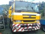 2002 Nissan Diesel BIG Thumb high speed road sweeper road sweeper Yellow Truck for sale, Japanese used car export - photo 2 of 9 | GULJI TRADERS