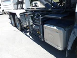 2010 Nissan Diesel Quon Truck for sale, Japanese used car export - photo 10 of 21 | GULJI TRADERS