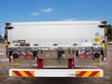 2011 Nissan Diesel Quon Truck for sale, Japanese used car export - photo 4 of 21 | GULJI TRADERS
