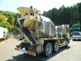 2013 Nissan Diesel Quon Truck for sale, Japanese used car export - photo 2 of 21 | GULJI TRADERS