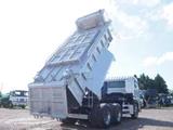 2016 Nissan Diesel Quon Truck for sale, Japanese used car export - photo 14 of 80 | GULJI TRADERS