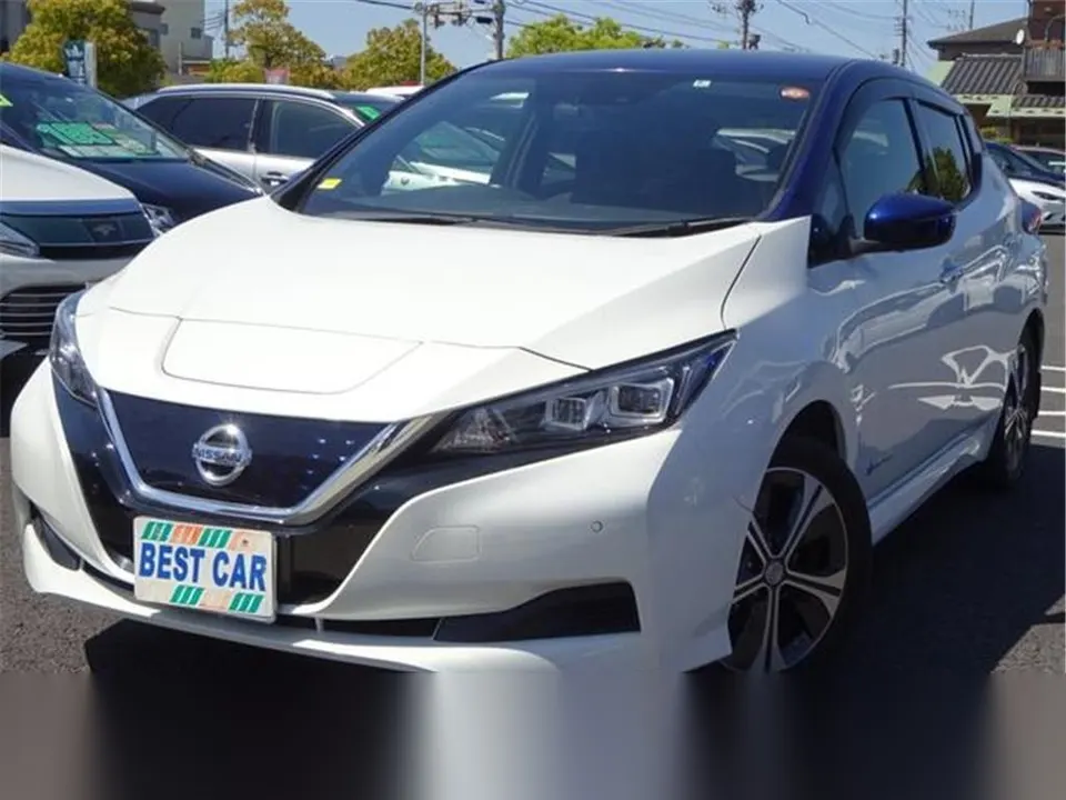 2018 Nissan Leaf Electric - photo 1 2018 Nissan Leaf Electric Pearl white Sedan for sale, Japanese used car export - photo 1 of 56 | GULJI TRADERS