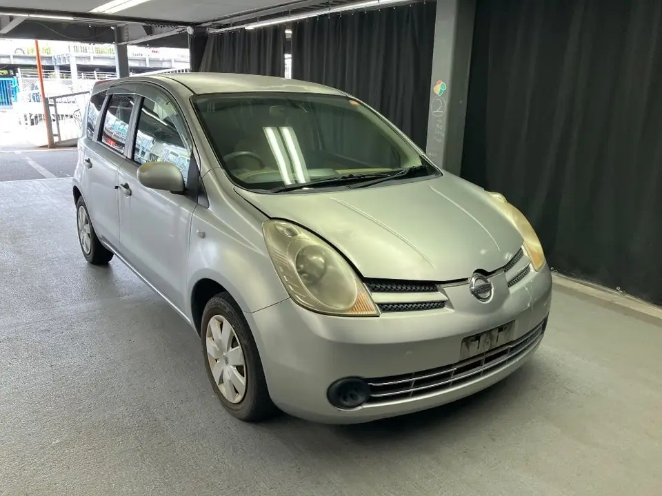 2005 Nissan Note 15S V Package - photo 1 2005 Nissan Note 15S V Package Silver Van for sale, Japanese used car export - photo 1 of 5 | GULJI TRADERS
