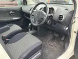 2007 Nissan Note 15M KAGAYAKI Edition Pearl Van for sale, Japanese used car export - photo 8 of 10 | GULJI TRADERS