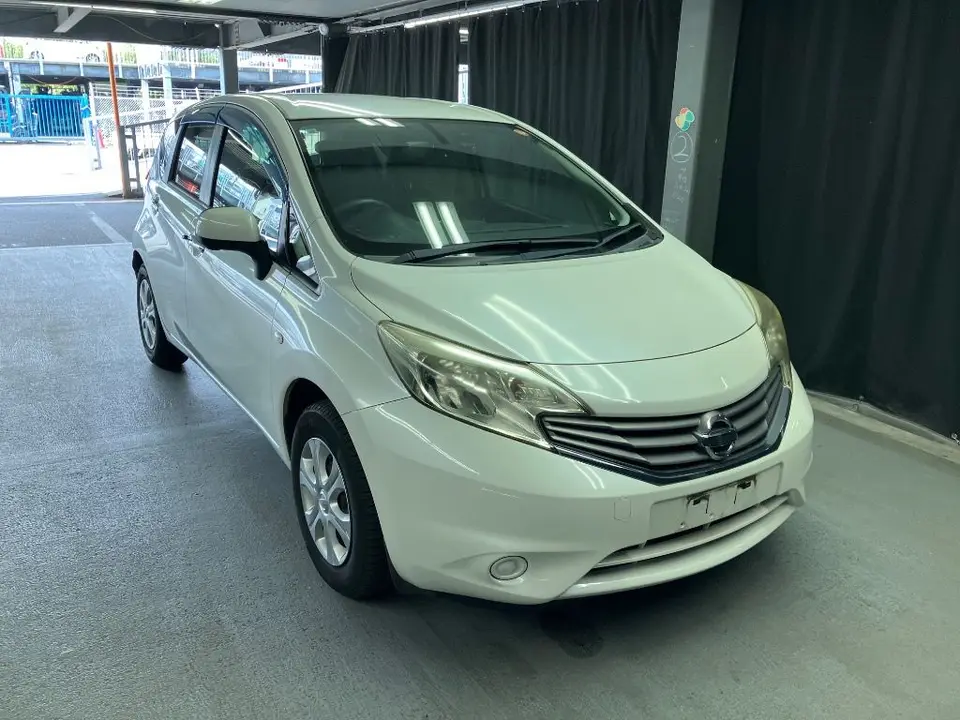 2013 Nissan Note medalist - photo 1 2013 Nissan Note medalist Pearl Van for sale, Japanese used car export - photo 1 of 5 | GULJI TRADERS