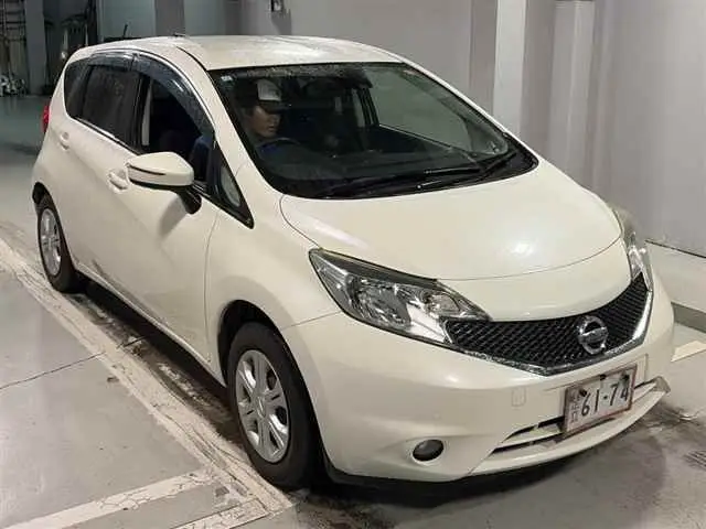 2015 Nissan Note X DIG-S - photo 1 2015 Nissan Note X DIG-S Pearl Van for sale, Japanese used car export - photo 1 of 10 | GULJI TRADERS
