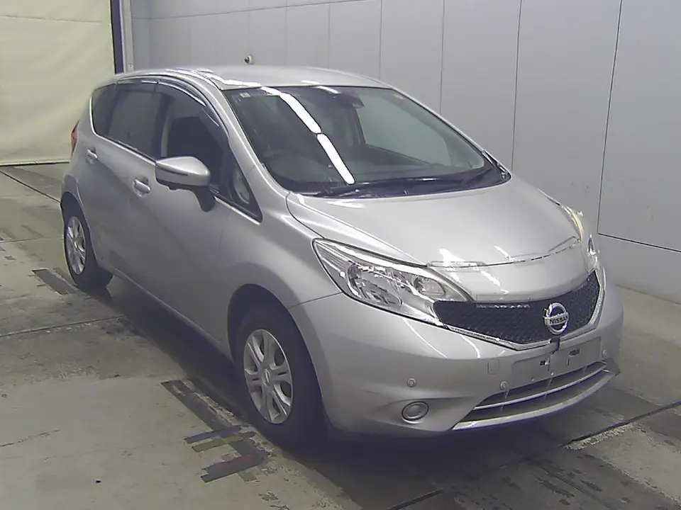 2016 Nissan Note X - photo 1 2016 Nissan Note X Silver Van for sale, Japanese used car export - photo 1 of 8 | GULJI TRADERS