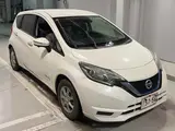 2018 Nissan Note e-POWER X Josh Sekikaiten Pearl Van for sale, Japanese used car export - photo 1 of 10 | GULJI TRADERS
