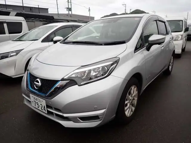 2019 Nissan Note e-POWER X - photo 1 2019 Nissan Note e-POWER X Silver Van for sale, Japanese used car export - photo 1 of 10 | GULJI TRADERS