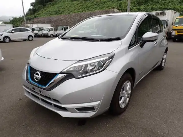 2020 Nissan Note e-POWER B - photo 1 2020 Nissan Note e-POWER B Silver Van for sale, Japanese used car export - photo 1 of 10 | GULJI TRADERS