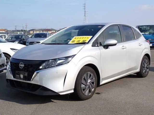 2021 Nissan Note 4WD S FOUR Silver Van for sale, Japanese used car export - photo 1 of 11 | GULJI TRADERS
