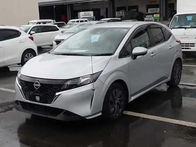 2021 Nissan Note S - photo 1 2021 Nissan Note S Silver Van for sale, Japanese used car export - photo 1 of 9 | GULJI TRADERS