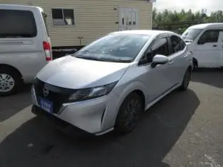 2021 Nissan Note S - photo 1 2021 Nissan Note S Silver Van for sale, Japanese used car export - photo 1 of 8 | GULJI TRADERS
