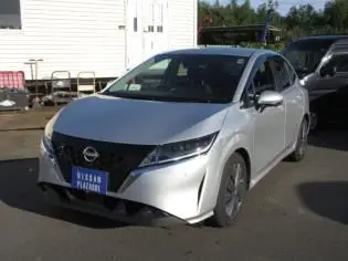 2021 Nissan Note X - photo 1 2021 Nissan Note X Silver Van for sale, Japanese used car export - photo 1 of 8 | GULJI TRADERS