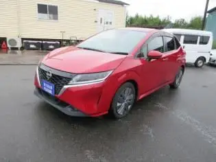 2021 Nissan Note X Red Van for sale, Japanese used car export - photo 1 of 8 | GULJI TRADERS