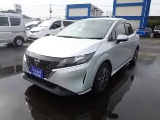 2021 Nissan Note S - photo 1 2021 Nissan Note S Silver Van for sale, Japanese used car export - photo 1 of 8 | GULJI TRADERS