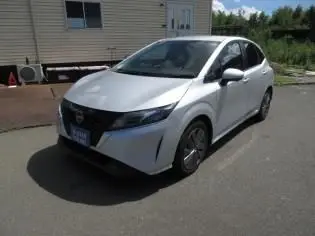 2023 Nissan Note X FOUR 4WD - photo 1 2023 Nissan Note X FOUR 4WD Silver Van for sale, Japanese used car export - photo 1 of 8 | GULJI TRADERS