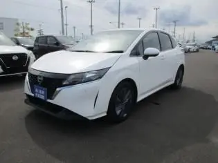 2023 Nissan Note [Recommended] X FOUR / 4WD Pearl Van for sale, Japanese used car export - photo 1 of 8 | GULJI TRADERS