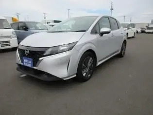 2023 Nissan Note [Recommended] X FOUR / 4WD Silver Van for sale, Japanese used car export - photo 1 of 8 | GULJI TRADERS