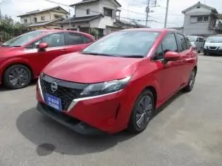 2023 Nissan Note X - photo 1 2023 Nissan Note X Red Van for sale, Japanese used car export - photo 1 of 8 | GULJI TRADERS