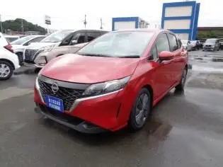 2023 Nissan Note X - photo 1 2023 Nissan Note X Red Van for sale, Japanese used car export - photo 1 of 8 | GULJI TRADERS