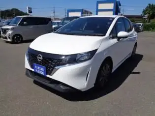 2023 Nissan Note X FOUR 4WD - photo 1 2023 Nissan Note X FOUR 4WD Pearl Van for sale, Japanese used car export - photo 1 of 8 | GULJI TRADERS