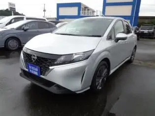2023 Nissan Note X FOUR 4WD - photo 1 2023 Nissan Note X FOUR 4WD Silver Van for sale, Japanese used car export - photo 1 of 8 | GULJI TRADERS
