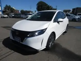 2023 Nissan Note X FOUR 4WD Pearl Van for sale, Japanese used car export - photo 1 of 8 | GULJI TRADERS