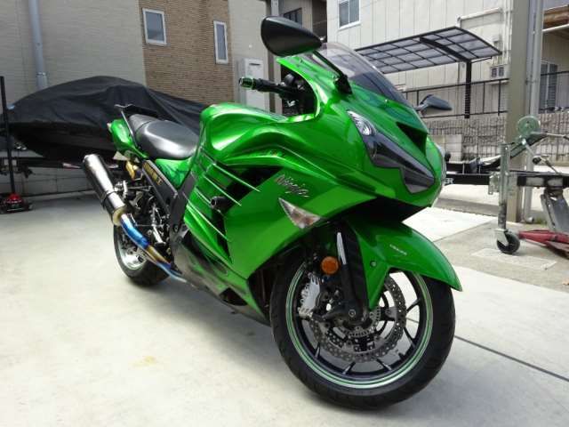 2012 Other Motorcycle Green Sedan for sale, Japanese used car export - photo 1 of 23 | GULJI TRADERS
