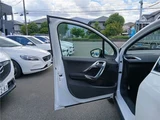 2018 Peugeot 2008 Allure White SUV for sale, Japanese used car export - photo 27 of 46 | GULJI TRADERS